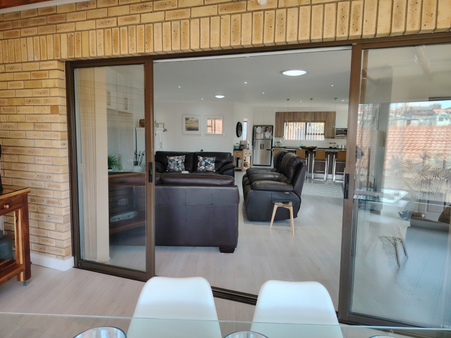 3 Bedroom Property for Sale in Seemeeu Park Western Cape